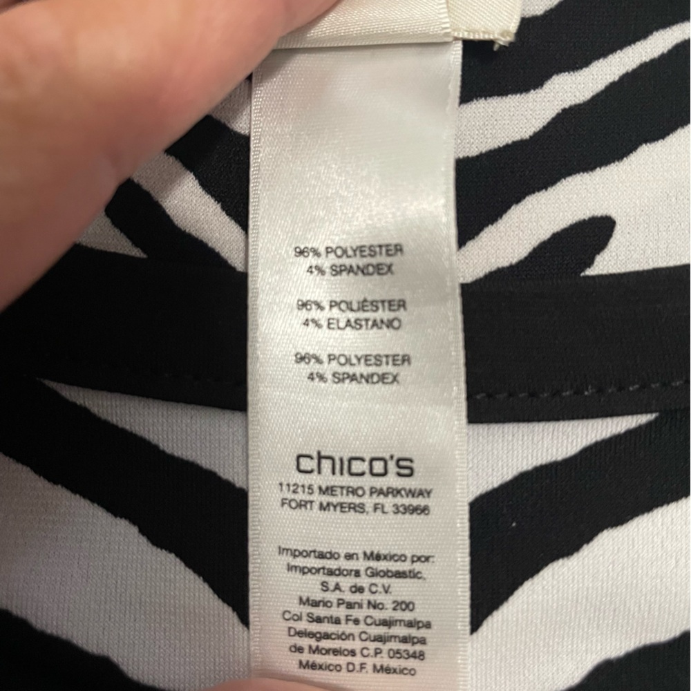 Chico's‎ Ladies Zebra Print Blouse Black White Size 3 - Picture 3 of 8